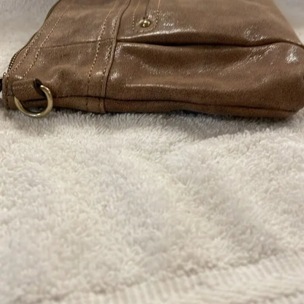 EUC B Makowsky Genuine Leather Crossbody Handbag. Taupe Color - Picture 5 of 9